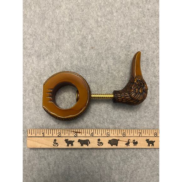 Stampealari Nutcracker Breaker Duck Head Molded Wood Effect Threaded Screw‎ - Picture 5 of 13